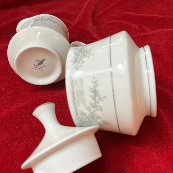 Lovely Lynn’s Covered Sugar and Creamer Set - Picture 6 of 9